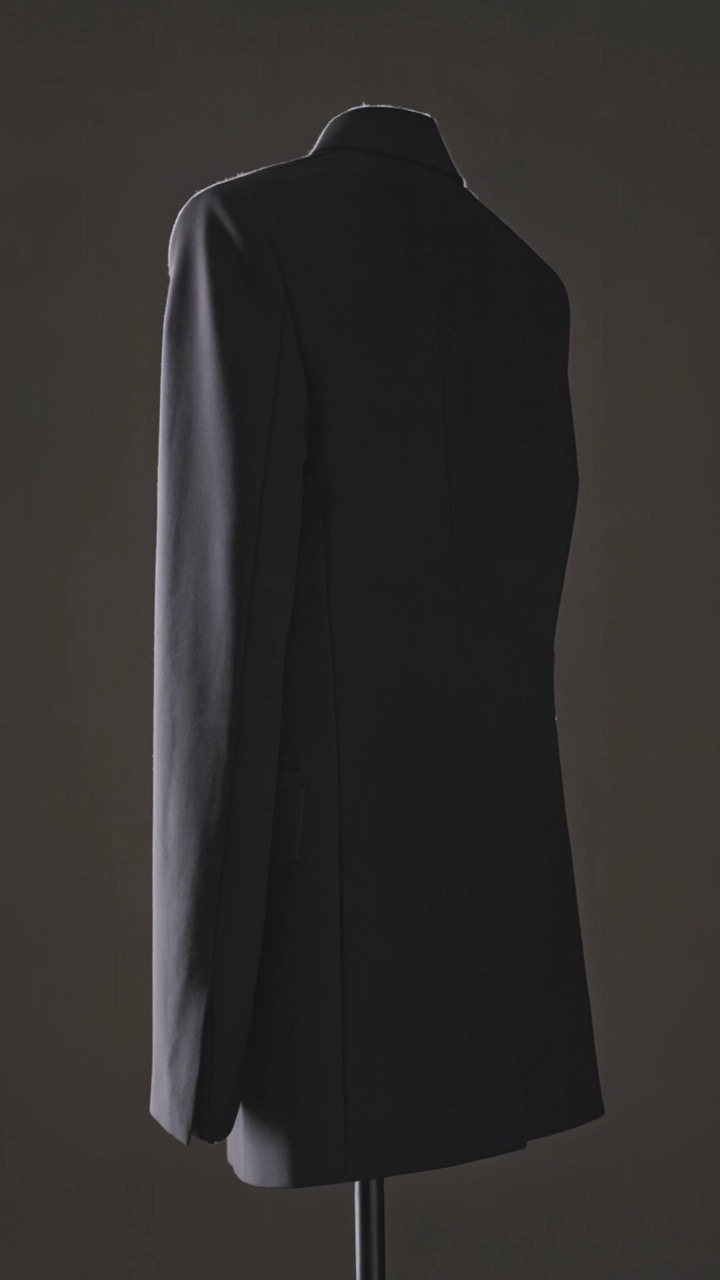 Film 10 — tailored jacket, set shoulder